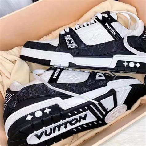 foto scarpe louis vuitton|louis vuitton designer sneakers.